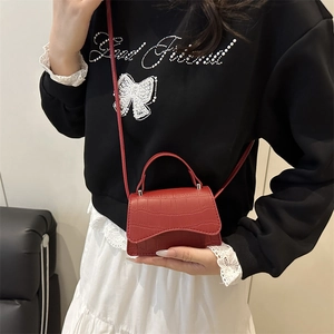 Chic red mini crocodile-patterned crossbody handbag with top handle for women