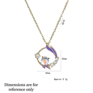 Élégant collier couronne en zircon doré avec pendentif en émail violet pour femme