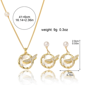 Parure de bijoux en perles baroques avec pendentif libellé et nacre, chaîne 41+6cm