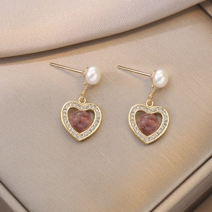 Heart-shaped freshwater pearl earrings with strawberry crystal in gold-plated settings