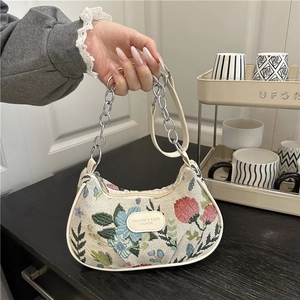 Women Vintage Floral Jacquard Embroidery Underarm Bag Fashion Crescent Half Moon Shoulder Bag With Silver Metal Chain
