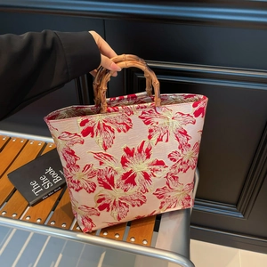 Vintage Jacquard Floral Tote Bag With Natural Bamboo Handle Retro Elegant Fabric Handbag Large Capacity Top Handle Bag Women Travel Purse