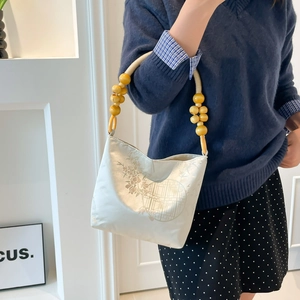New Chinese style butterfly embroidery handbag with wooden bead handle and plum blossom pattern