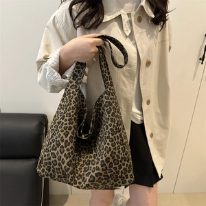 Leopard print canvas tote bag for women with large capacity and stylish casual design