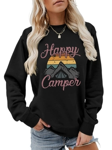 Détail de l'imprimé Happy Camper avec montagnes rétro et coucher de soleil sur sweat noir