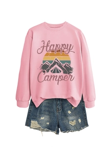 Sweat-shirt rose Happy Camper assorti à un short en jean vieilli avec détails effilochés