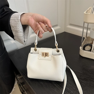 Women's Urban Minimalist Lychee Pattern PU Leather Bucket Bag Retro Solid Color Crossbody Shoulder Bag With Gold Lock