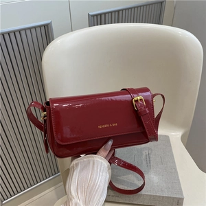 Fashion Women Patent Leather Small Square Bag Glossy Minimalist Underarm Shoulder Crossbody Bag With Golden Logo Solid Color