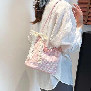 Pink daisy plaid canvas shoulder bag with lace bow decoration for women