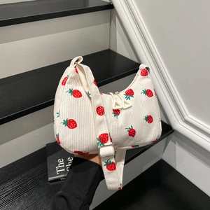 Borsa a tracolla alla moda in velluto a coste bianco con graziose stampe fragola