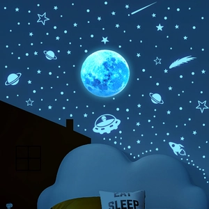 Leuchtende blaue Galaxie-Wandaufkleber mit Mond und Sternen für Kinderzimmer-Deko