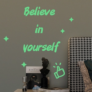 Stickers muraux Believe in yourself luminescents avec étoiles pour décor de chambre