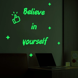 Sticker mural fluorescent Believe in Yourself avec étoiles à lueur verte nocturne