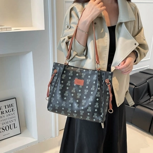 Fashionable black tote bag with bear monogram pattern and large capacity for women