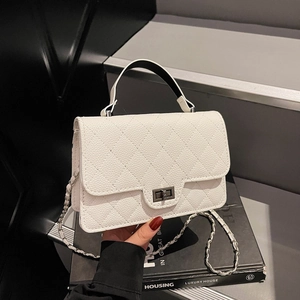 Women Quilted Rhombic Crossbody Bag Fashion PU Leather Handbag With Metal Chain Strap And Turn Lock Elegant Shoulder Bag