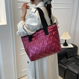 Metallic pink quilted tote bag with large capacity and bunny pattern embroidery
