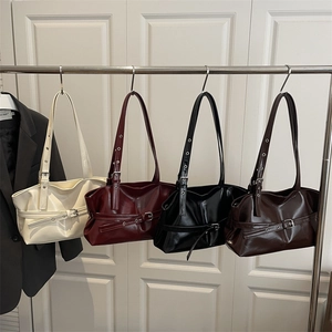 Large Capacity PU Leather Shoulder Tote Bag For Women Minimalist Vintage Belt Buckle Decor Commuter Handbag Office Daily Wear