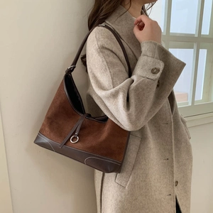 Retro suede patchwork tote bag in brown and coffee leather with a vintage shoulder strap