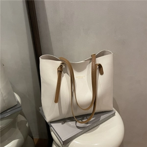 Large Capacity Women Tote Bag PU Leather Solid Color Magnetic Closure Daily Commute Fashion Minimalist Shoulder Handbag
