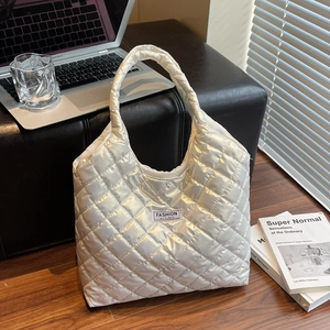Damen Gesteppte Puffer Tote Bag Große Kapazität Glänzendes Nylon Leichte Lässige Umhängetasche Für Den Täglichen Arbeitsweg