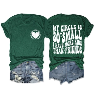 T-shirt col rond vert foncé à plat avec imprimé graphique vintage blanc recto et verso