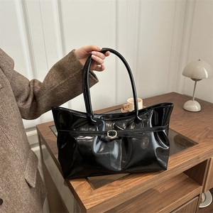 Grand Sac Fourre-tout en Cuir PU Brillant pour Femmes Sac à Épaule en Cuir Verni Vintage Avec Boucle de Ceinture Sac à Main