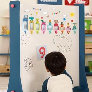 Pädagogischer Einmaleins Wandsticker mit Cartoon-Tieren für das Kinderzimmer