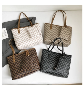 Checkered tote bag set in four colors with matching coin purses and slim straps
