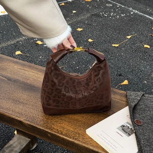 Vintage Leopard Print Women Shoulder Bag PU Leather Splicing Hobo Bag Fashion Underarm Crossbody Bag For Daily Commute