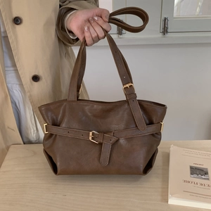 Women's Retro PU Leather Shoulder Bag Minimalist Crossbody Bag With Belt Buckle Large Capacity Commuting Fashion Daily Purse