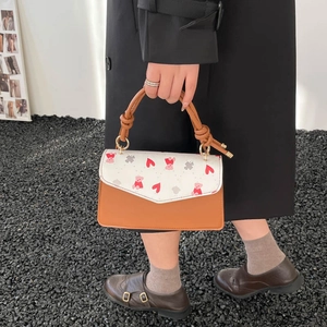 Sac à main carré chic pour femme avec imprimé ours et poignée en cuir noué