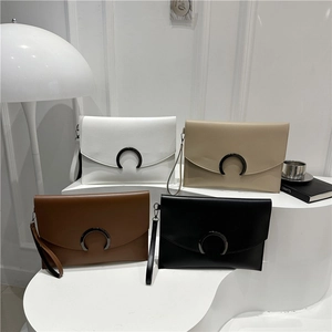 Women Minimalist PU Leather Clutch Bag Solid Color Fashion Envelope Handbag With Horseshoe Metal Buckle Wristlet Commuter Party Bag