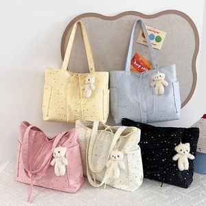 Lindos bolsos tote de lona con estampados de estrellas y colgantes de osito