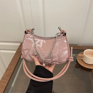 Damen Mode PU Leder Unterarmtasche Buchstabendruck Hobo Schultertasche Mit Silberner Kette Künstliche Perle Herz Anhänger Handtasche