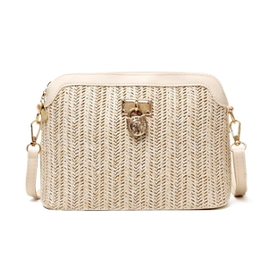 Stro geweven crossbody tas voor dames met beige kunstlederen trim en gouden metalen sluiting