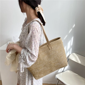 Bolso tote minimalista de lino tejido de gran capacidad con correas de cuero fino