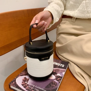 Borsa a Secchiello Cilindrica Moda Coreana di Tendenza Per Donna Pelle PU Motivo Coccodrillo Colore Contrasto Tracolla