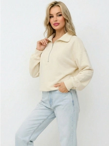 Women's casual beige half-zip sweatshirt and light blue straight jeans outfit set