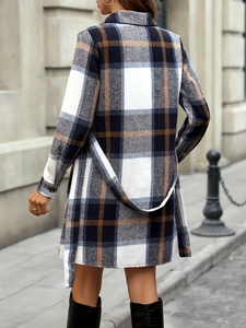 Elegant brown plaid long-sleeved dress with belt in autumn street style for women