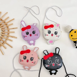 Lindos bolsos cruzados de conejo para niñas en colores morado, blanco, rosa y negro