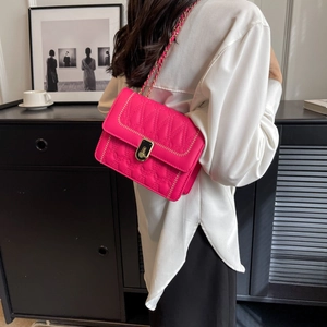 Women PU Leather Rhombic Quilted Shoulder Bag Gold Chain Strap Small Square Crossbody Bag Fashion Lock Closure Daily Bag