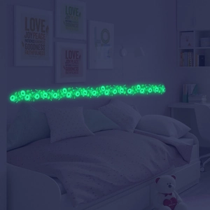 Glow-in-the-dark luminous daisy flower wall sticker for bedroom wall decoration
