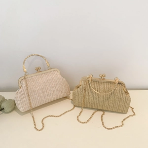 Woven Shell Bag Straw PU Leather With Gold Kiss Lock Metal Chain Strap For Summer Party Vintage Style Women