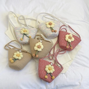Women Fashion Straw Woven Bucket Bag Handcrafted Sunflower Artificial Pearl Crossbody Bag Summer Beach Casual Mini Shoulder Bag