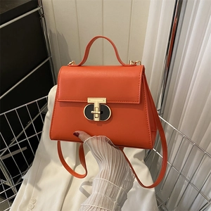 Damen Mode PU Leder Umhängetasche Kleine Quadratische Handtasche Mit Metallschloss T-Form Schnalle Umhängetasche Für Den Alltag