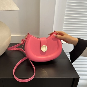 Minimalist PU Leather Half Moon Shoulder Bag For Women Gold Metal Buckle Solid Color Underarm Crossbody Bag Fashion Handbag