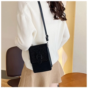 Sacoche téléphone noire chic avec strass argentés et bandoulière réglable pour femme