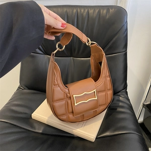 Women Quilted Hobo Bag PU Leather Crescent Underarm Shoulder Bag With Gold Metal Buckle Chic Minimalist Vintage Purse