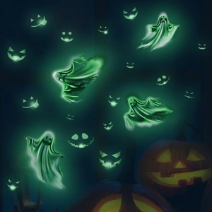 Leuchtende Halloween-Wandtattoos mit glühenden Geistern und Kürbisgesichtern im Dunkeln