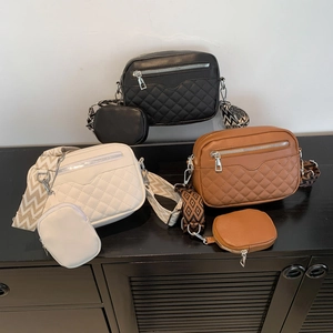 Women Quilted Crossbody Bag With Round Coin Purse Wide Geometric Strap PU Leather Diamond Lattice Zipper Shoulder Bag Fashion Camera Bag